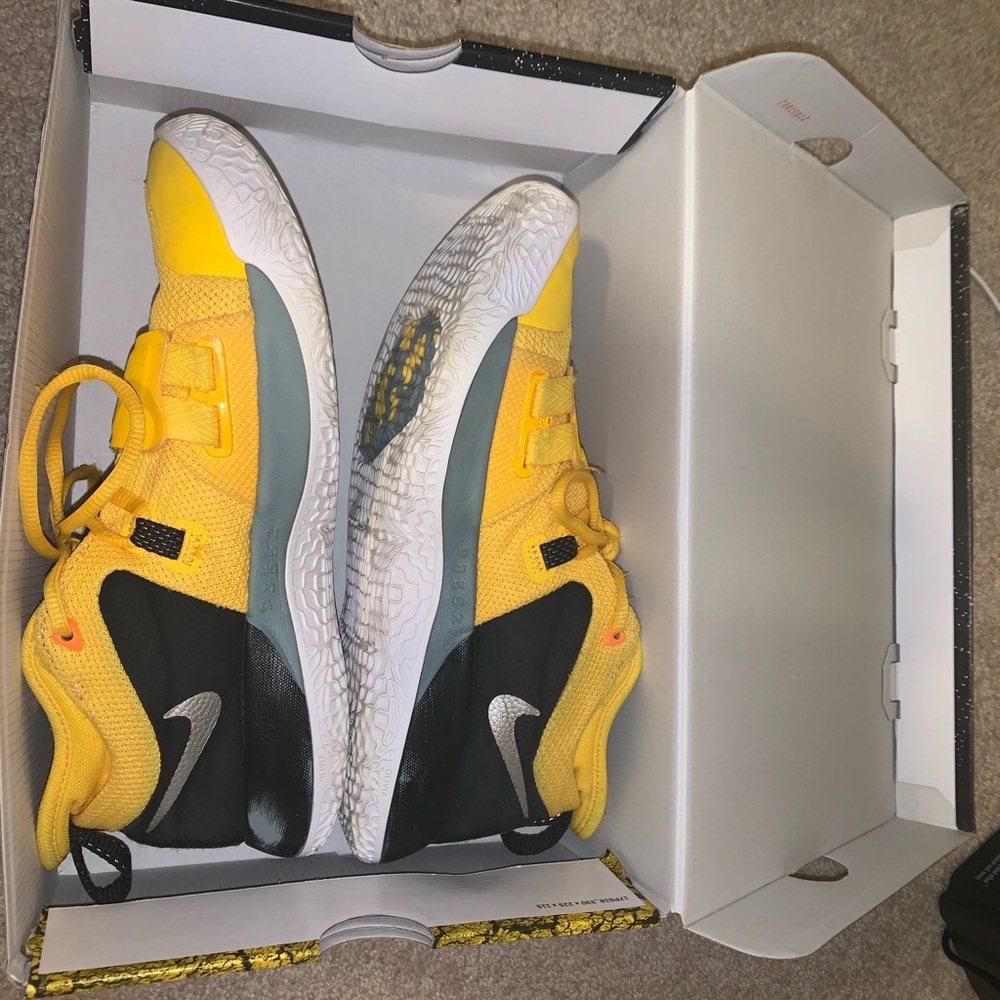 Paul George 2 - Picture 3 of 8